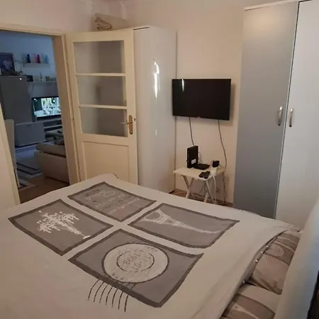 Hillside Apartman